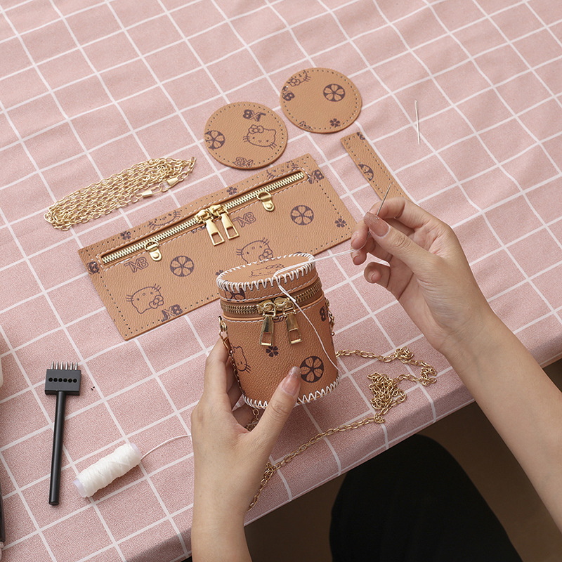 DIY komplet materijala za izradu novčanika za novčiće i mini torbice za šminku — mala cilindrična ženska torba od PU kože s crossbody remenom