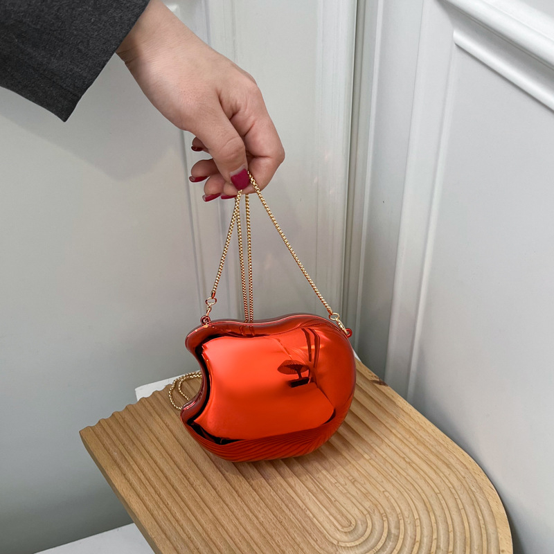 Akril torbica za žene preko ramena sa lancem — box bag, mala, ovalnog oblika, za večernje nošenje