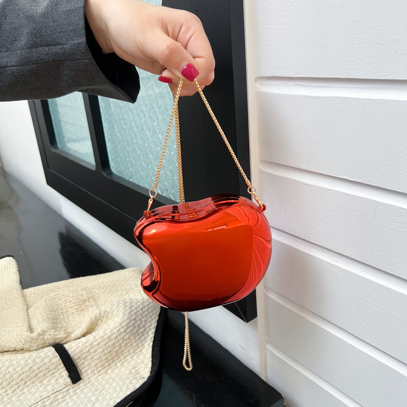 Akril torbica za žene preko ramena sa lancem — box bag, mala, ovalnog oblika, za večernje nošenje