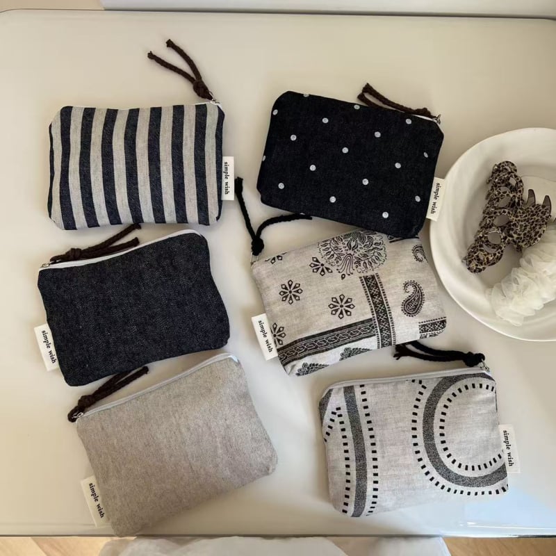 Mini novčanik od denim platna sa zatvaračem, za ruž i slušalice
