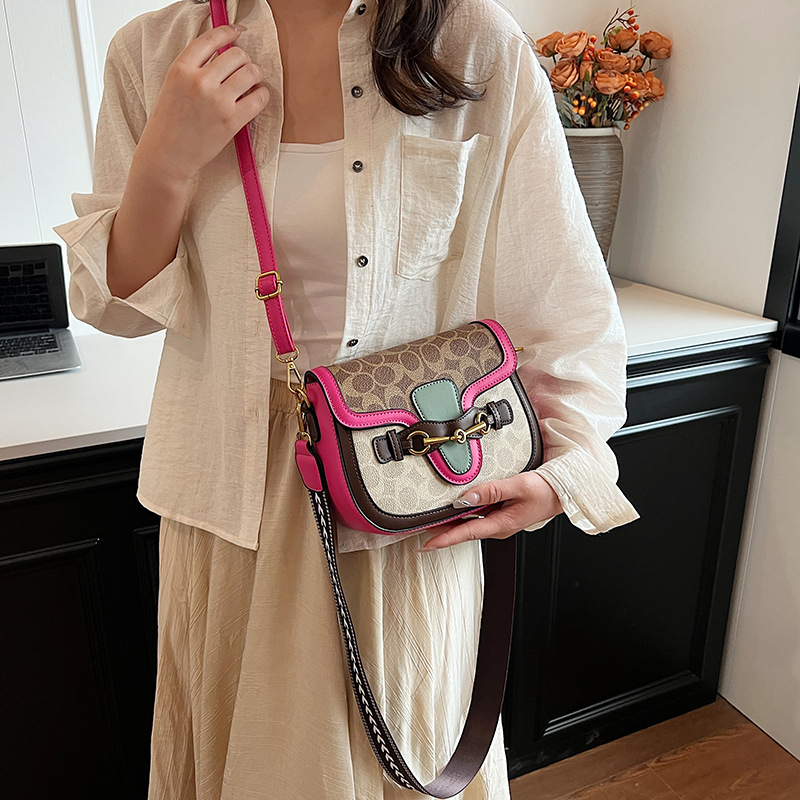 Ženska crossbody torbica u stilu sedla, 2026 novi trend, retro stil, široka naramenica