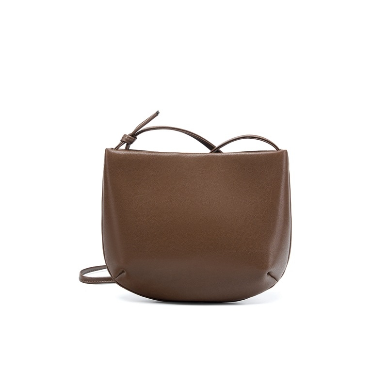 Ženska kožna torba tip sedlo, mala crossbody torba za svakodnevnu upotrebu, urbani minimalistički stil, ljeto 2025