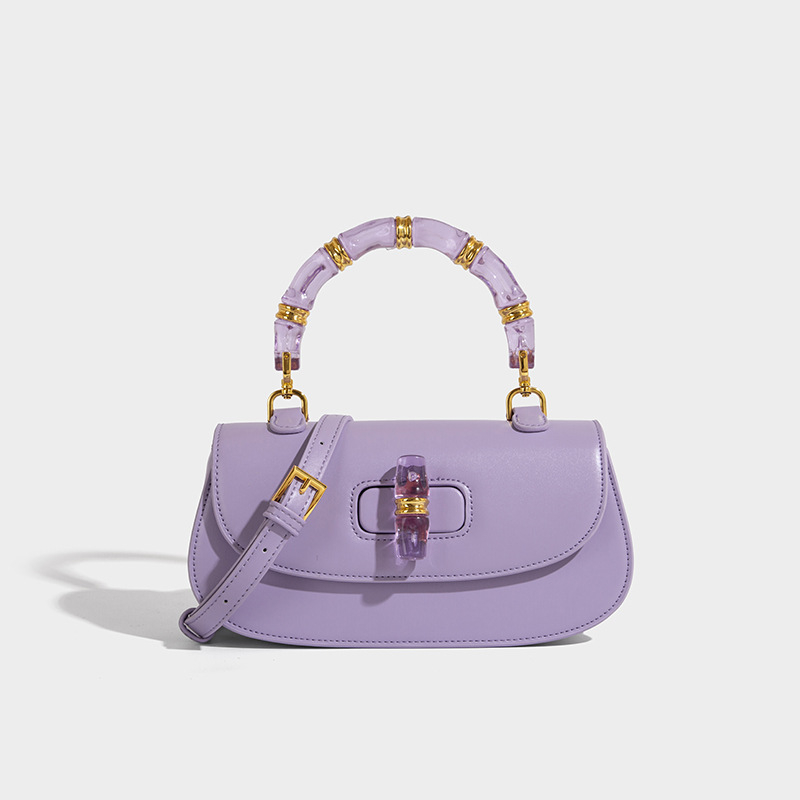Kristalna torbica tip sedlo s bambus detaljem, svestrana mala ženska torbica, novi model 2025, minimalistički i elegantan stil, za rameno ili crossbody nošenje