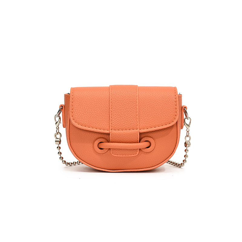 PU sedlovita torbica karamelne boje, mala, crossbody s lancem, jednobojna, za casual žene