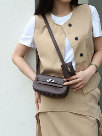 Moove Kelly torba od vršne slojevine bik kože – prava koža, ženska crossbody torba, mini pojas torba