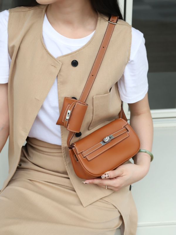 Moove Kelly torba od vršne slojevine bik kože – prava koža, ženska crossbody torba, mini pojas torba