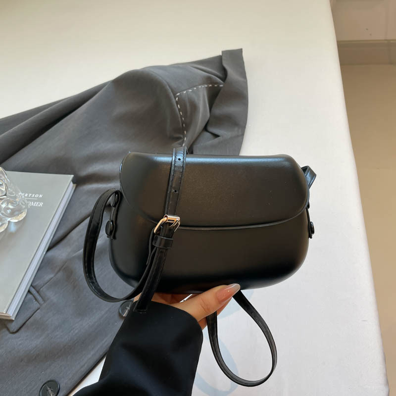 Crvena sedlovita crossbody torba, mala, PU koža, ljeto 2025, korejski retro stil, ženska torba za mobitel