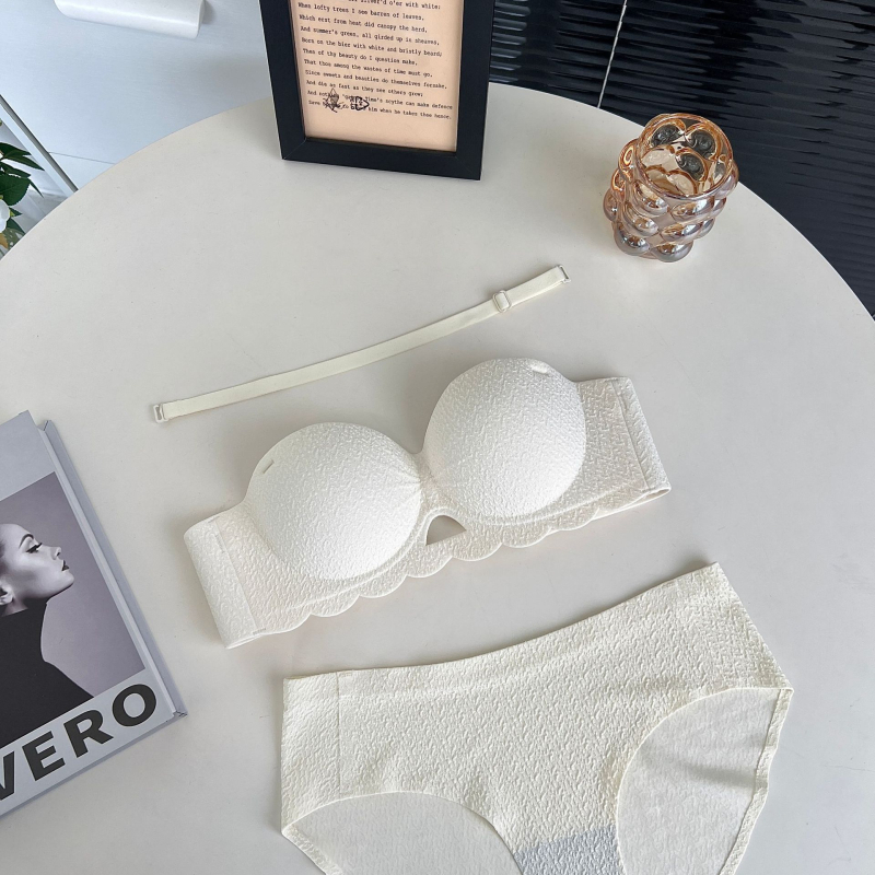 311 Sutien bez naramenica, polu-kosarica, srednje debeli punjenje, Push-Up, bežični set