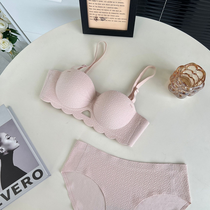 311 Sutien bez naramenica, polu-kosarica, srednje debeli punjenje, Push-Up, bežični set