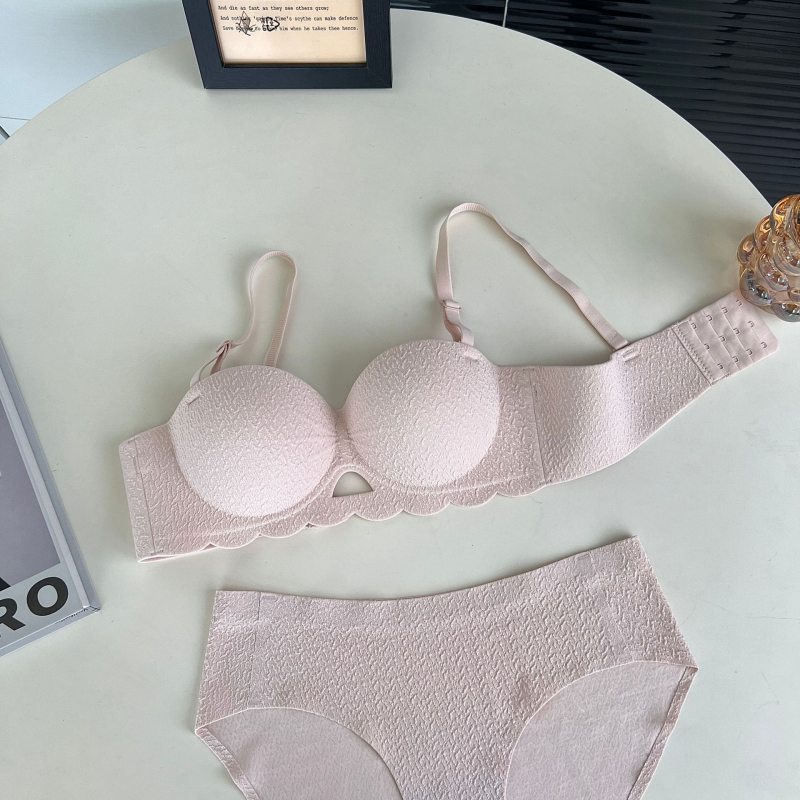 311 Sutien bez naramenica, polu-kosarica, srednje debeli punjenje, Push-Up, bežični set