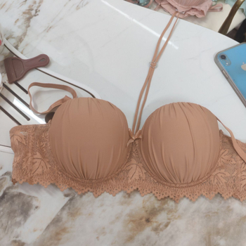 Csipkés push-up melltartó nyakpántos, légáteresztő 3/4 kosár