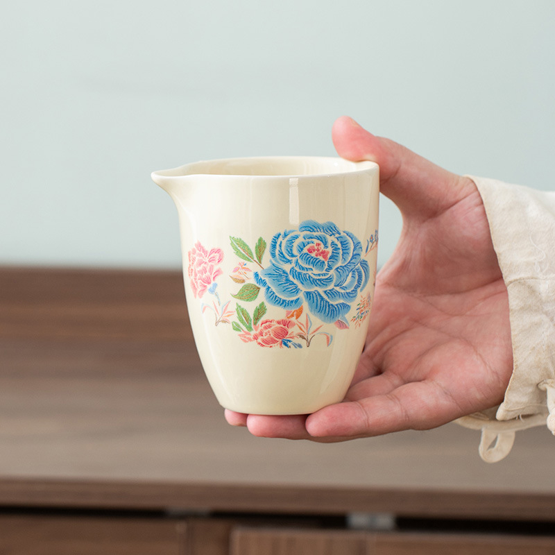 Set ceramic de ceai cu ceașcă pentru turnare uniformă, separator pentru ceai, tavă pentru ceai și strecurător – accesorii pentru ceai pentru casă, sufragerie sau birou