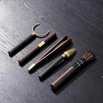 Set de ceremonie a ceaiului din porțelan de jad, cu unelte din lemn ebony – șase piese, accesorii Kung Fu pentru ceai, inclusiv ac, cuțit, lingură, perie pentru ceainic și alte accesorii pentru ceai