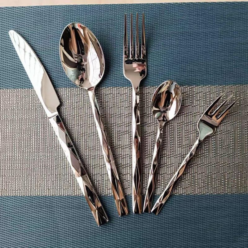 Set cuțite și furculițe pentru steak, mâner diamant din oțel inoxidabil 304, veselă de lux pentru restaurante occidentale și hoteluri, turnare-forjare, achiziție en gros
