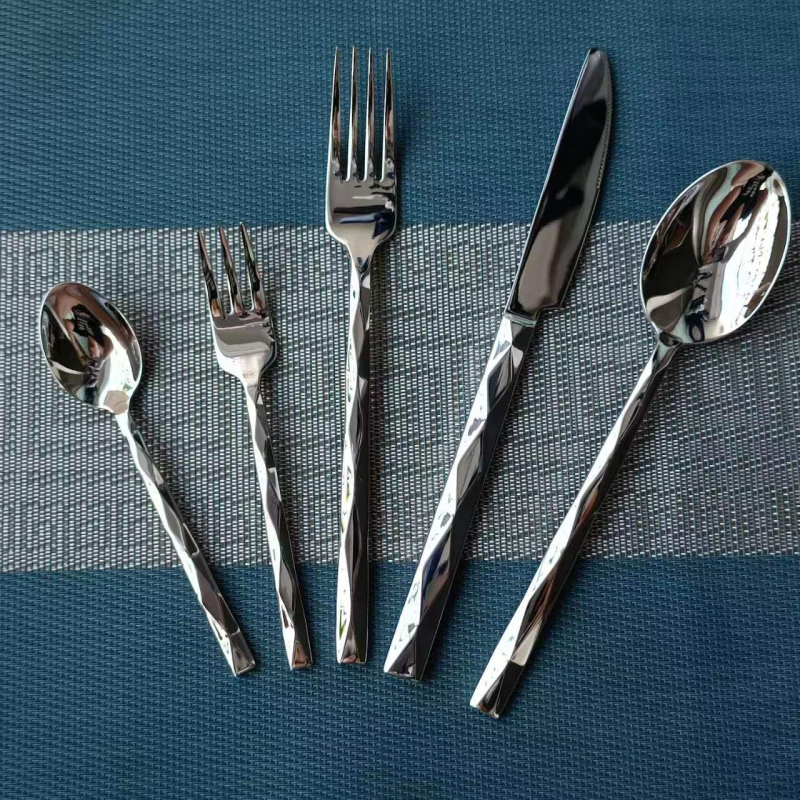Set cuțite și furculițe pentru steak, mâner diamant din oțel inoxidabil 304, veselă de lux pentru restaurante occidentale și hoteluri, turnare-forjare, achiziție en gros