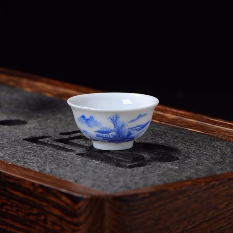 Set kung fu de ceai din porțelan albastru și alb – cești ceramice pentru ceremonia de ceai acasă
