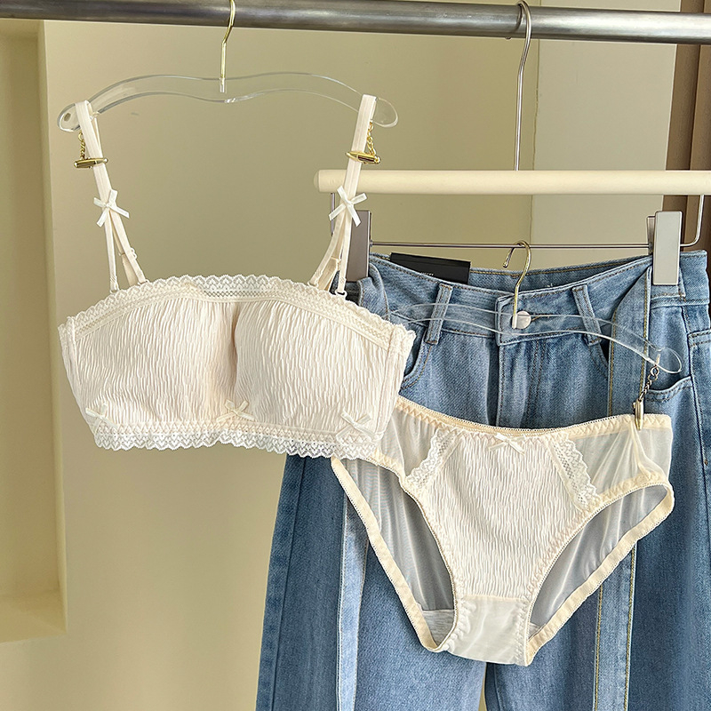 Sutien fara bretele pentru bust mic – push-up, susținere laterală, prevenirea lăsării, cupă fără goluri, spate neted, invizibil sub haine