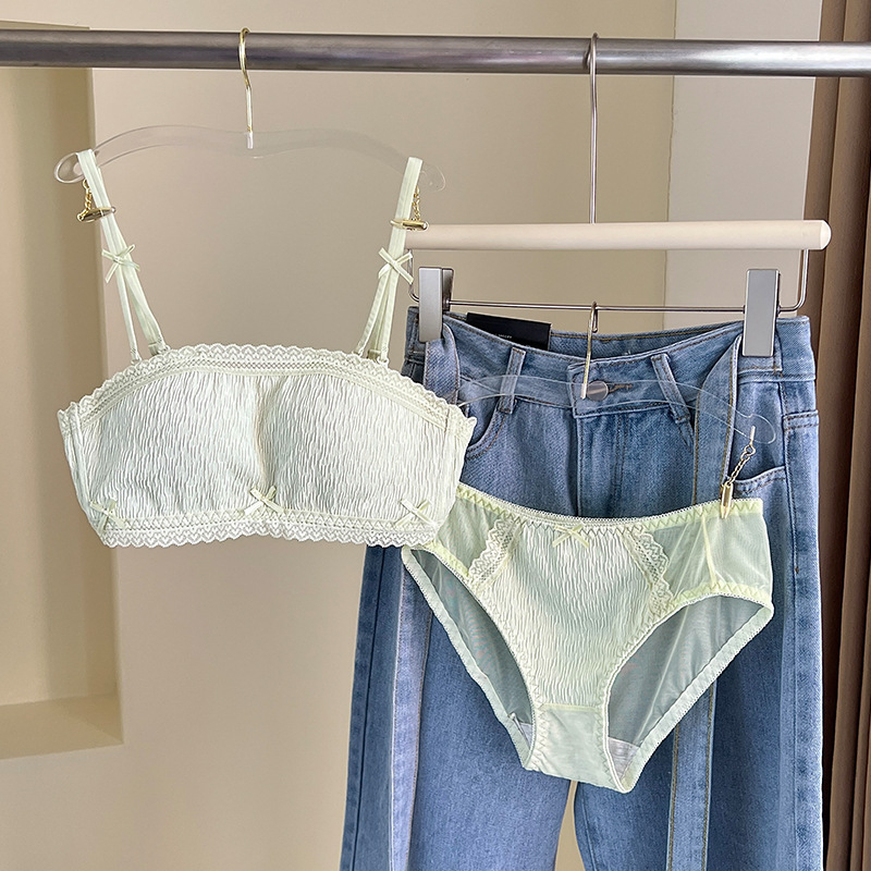 Sutien fara bretele pentru bust mic – push-up, susținere laterală, prevenirea lăsării, cupă fără goluri, spate neted, invizibil sub haine