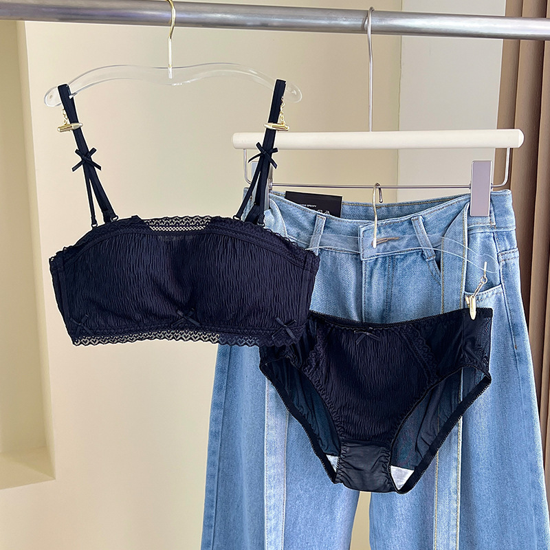 Sutien fara bretele pentru bust mic – push-up, susținere laterală, prevenirea lăsării, cupă fără goluri, spate neted, invizibil sub haine
