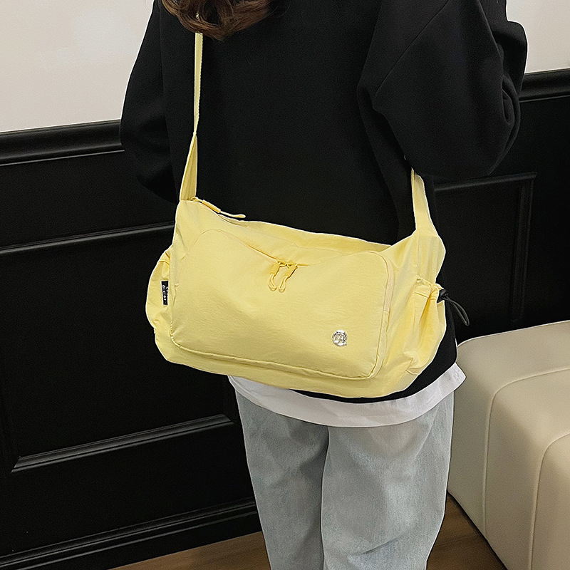 Ženska crossbody torba od najlona, jednobojna, velika zapremina, casual, svestrana