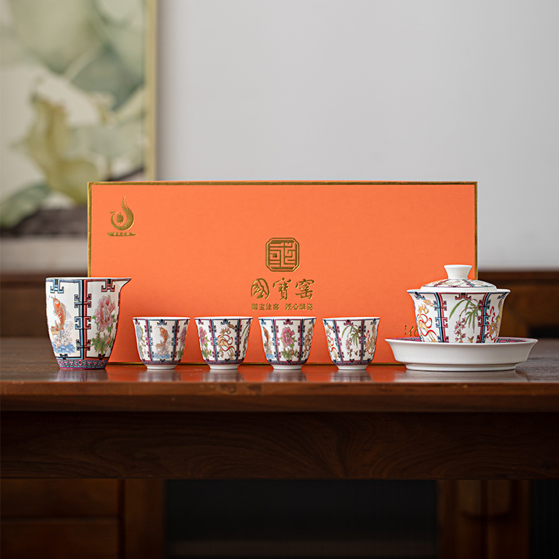 Set hexagonal de ceai cu emailare într-un stil luxos – gaiwan, ceainic și cești în cutie cadou