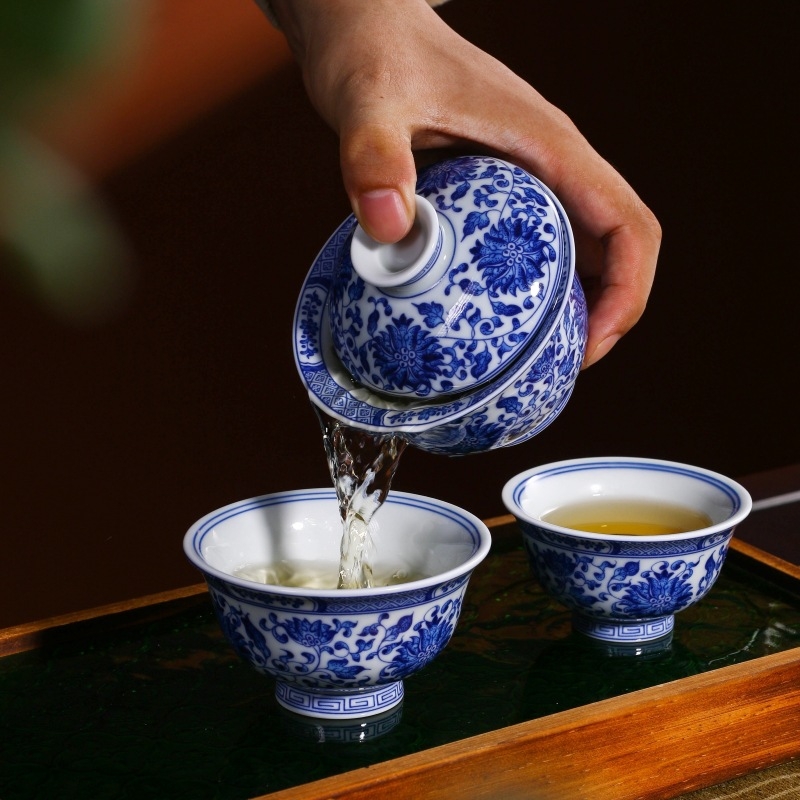 Set de ceai Kung Fu cu gaiwan, ceramică, albastru și alb, cutie cadou