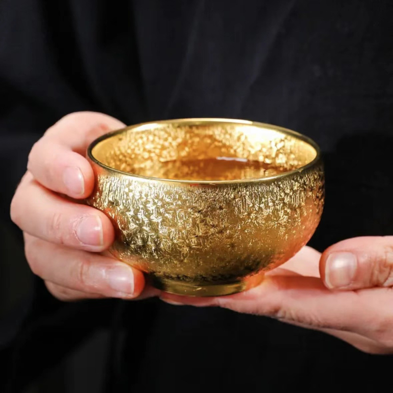 Ceașcă aurită cu motif frunză; Ceașcă de ceai placată cu aur; Ceașcă ceramică de degustare; Ceașcă de cristal cu diamant; Set de ceai cu o singură ceașcă