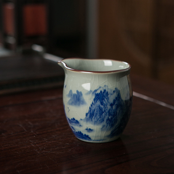 Set ceai ceramic albastru și alb, glazură crăpată, cupă de distribuție a ceaiului, divizor pentru ceai și tavă, stil peisaj, stil chinezesc