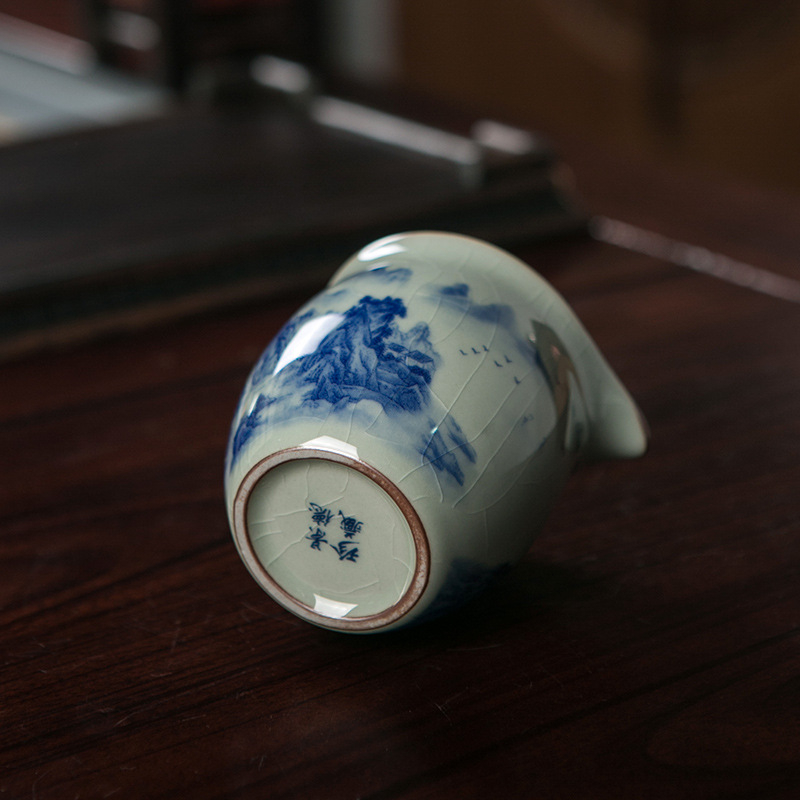 Set ceai ceramic albastru și alb, glazură crăpată, cupă de distribuție a ceaiului, divizor pentru ceai și tavă, stil peisaj, stil chinezesc