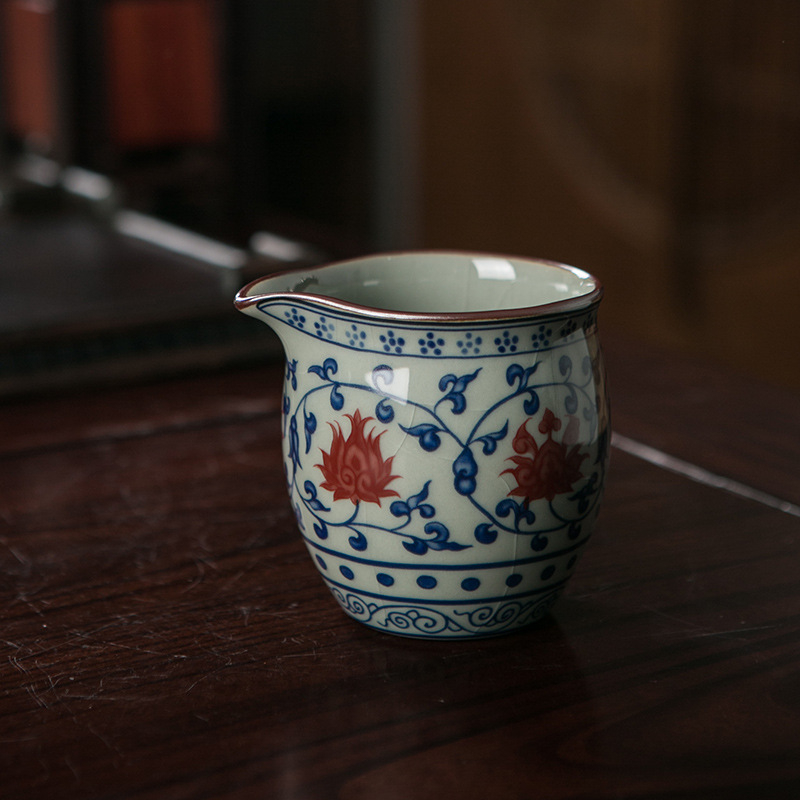 Set ceai ceramic albastru și alb, glazură crăpată, cupă de distribuție a ceaiului, divizor pentru ceai și tavă, stil peisaj, stil chinezesc