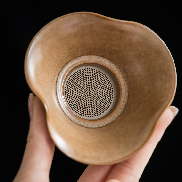 Filtru ceramic pentru ceai, cu glazură galbenă și model de frunză de lotus, filtru încorporat