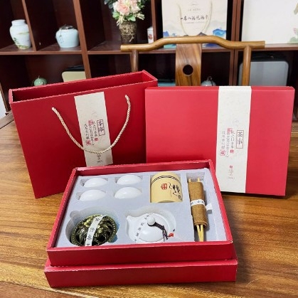 Set de ceai în stil chinezesc pentru cadouri de afaceri, ceainic Xishi din porțelan Celadon, incensier ca suvenir, 1 ceainic cu 4 cești