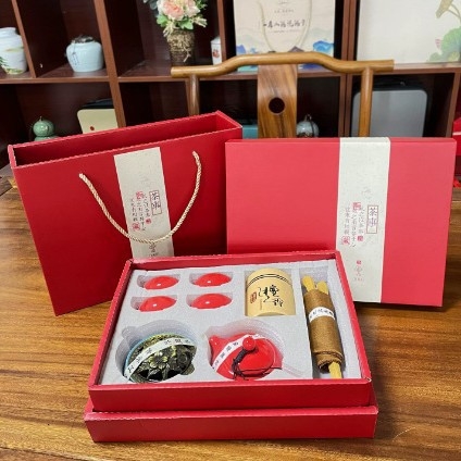 Set de ceai în stil chinezesc pentru cadouri de afaceri, ceainic Xishi din porțelan Celadon, incensier ca suvenir, 1 ceainic cu 4 cești