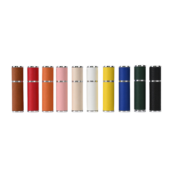 5 ml-es parfüm újratöltő üveg, hordozható utazási méret, bőr külső, pumpás szórófejes üveg, ABS ház üveggel belső
