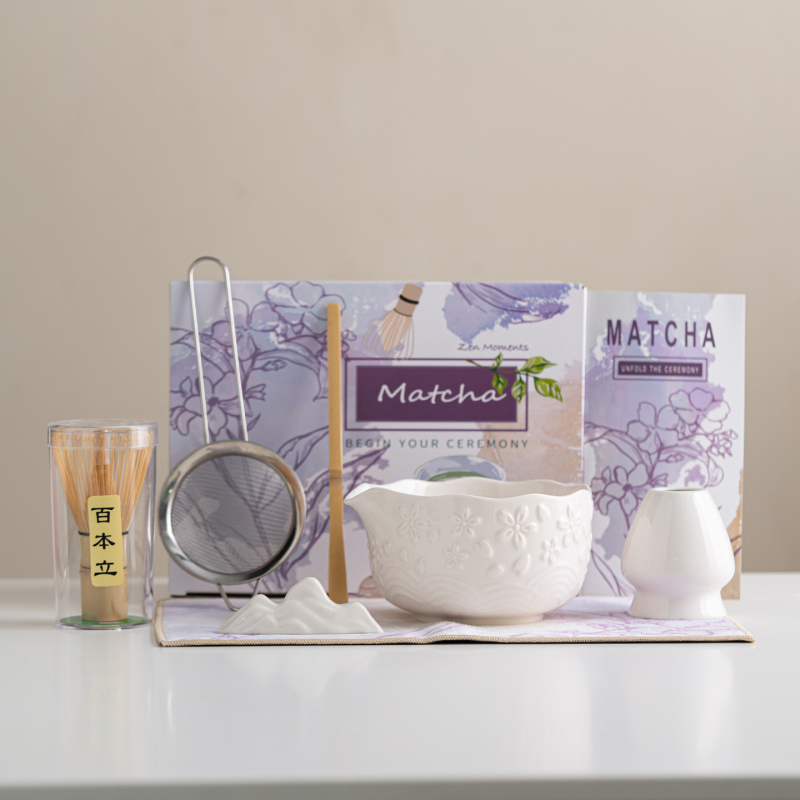Set ceramic pentru matcha: boluri cu design în relief de sakura, 7 piese, cu gură de turnare, cutie colorată