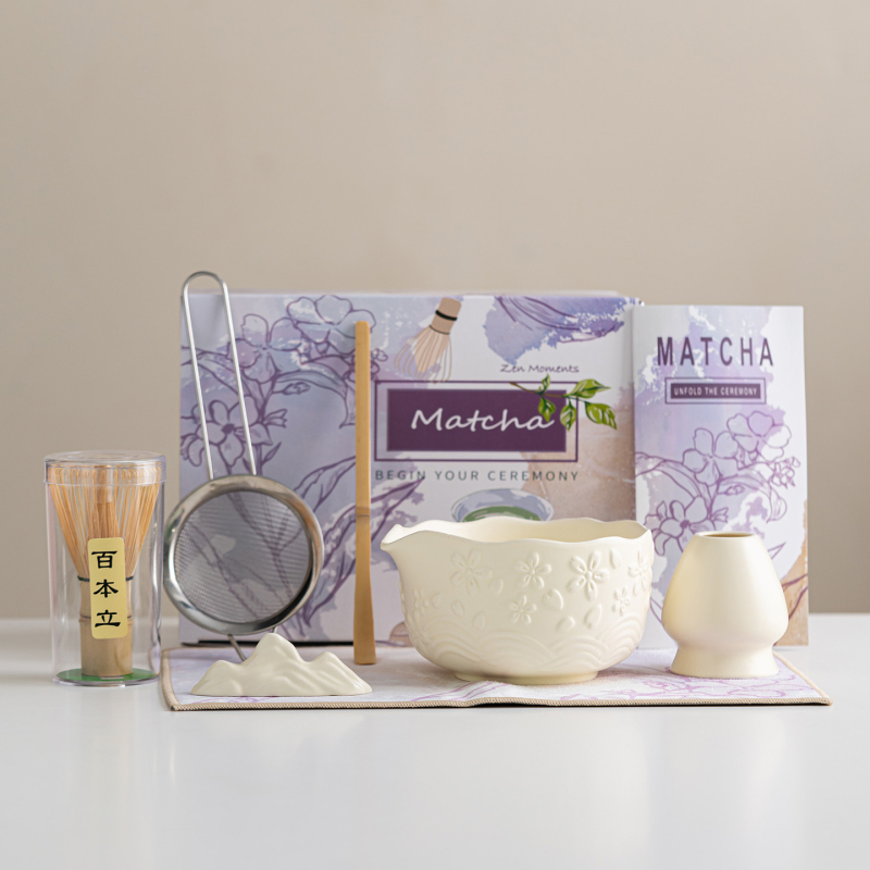 Set ceramic pentru matcha: boluri cu design în relief de sakura, 7 piese, cu gură de turnare, cutie colorată