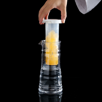 Decantor din acril cu design cu două săbii, capacitate 401–500 ml, transparent, rezistent la cădere, pentru baruri și restaurante
