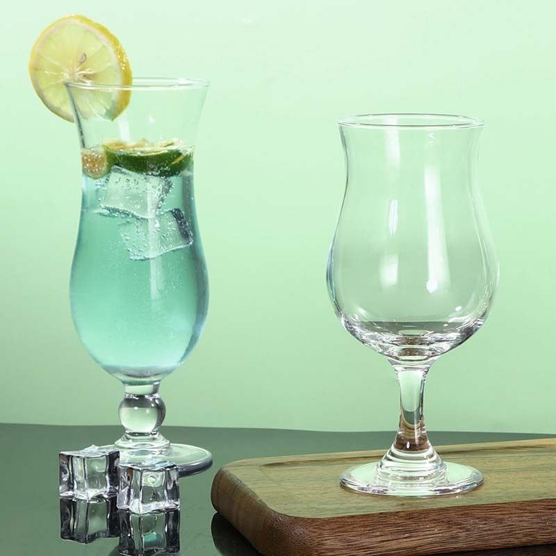 Pahar înalt, în formă de lalea, pentru cocktailuri, sucuri și băuturi reci