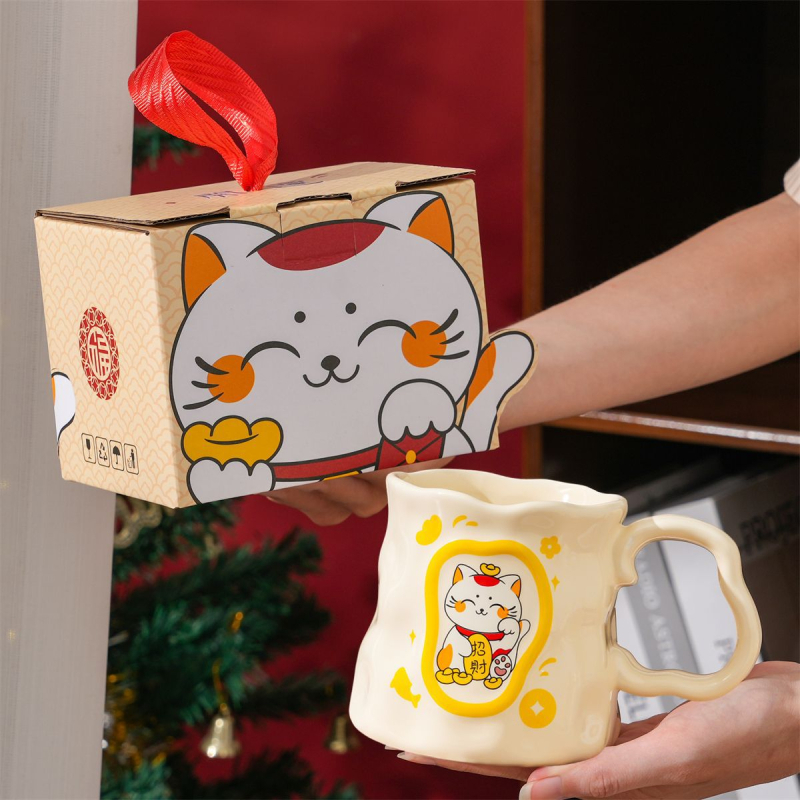 Cană ceramică pictată manual cu pisica norocoasă Maneki-Neko, stil Chinezesc, cadou unisex