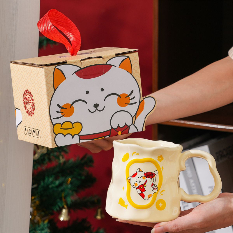 Cană ceramică pictată manual cu pisica norocoasă Maneki-Neko, stil Chinezesc, cadou unisex