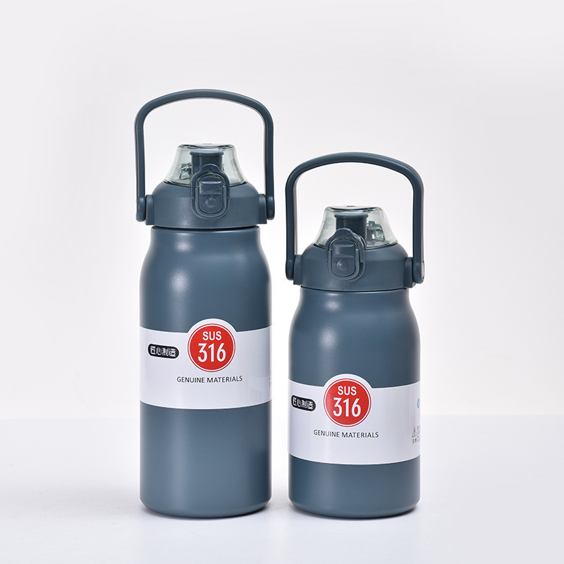 Sticlă sport minimalistă, cu capacitate mare, din oțel inoxidabil 316, izolație termică, mâner, portabil pentru activități în aer liber