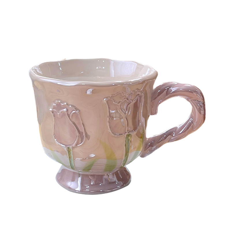 Cană ceramică în formă de lalea, înaltă și elegantă, cadou ideal pentru zile de naștere și nunți