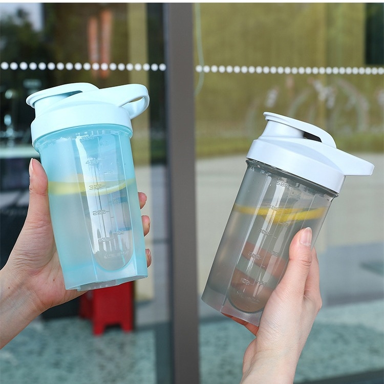 Shaker sportiv de 500 ml, cu scară de măsurare, portabil