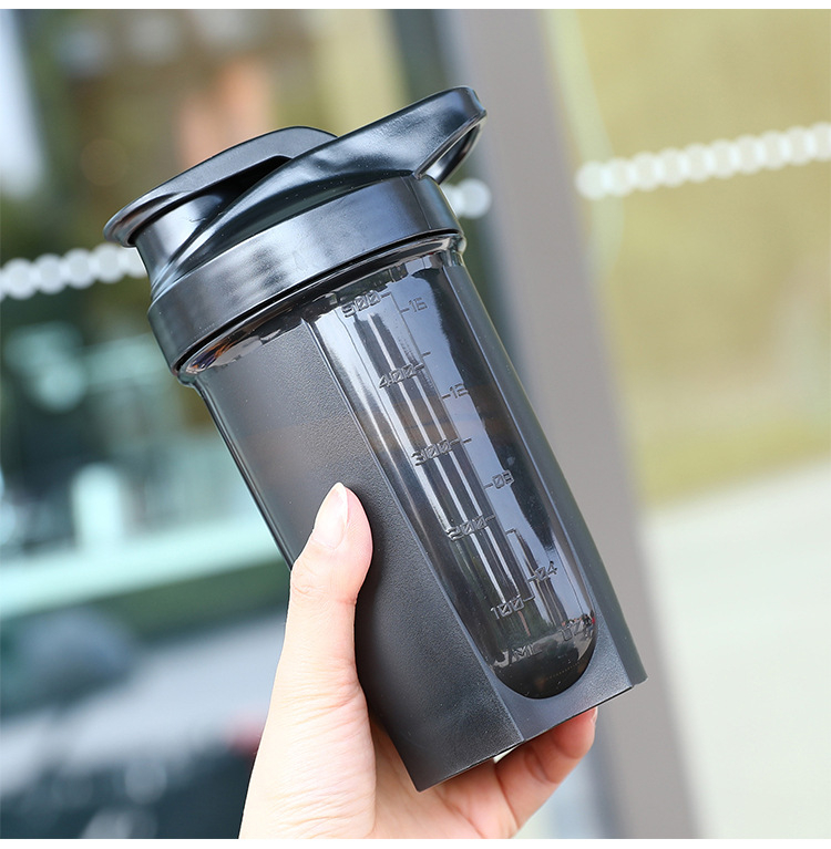 Shaker sportiv de 500 ml, cu scară de măsurare, portabil