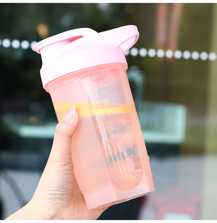 Shaker sportiv de 500 ml, cu scară de măsurare, portabil