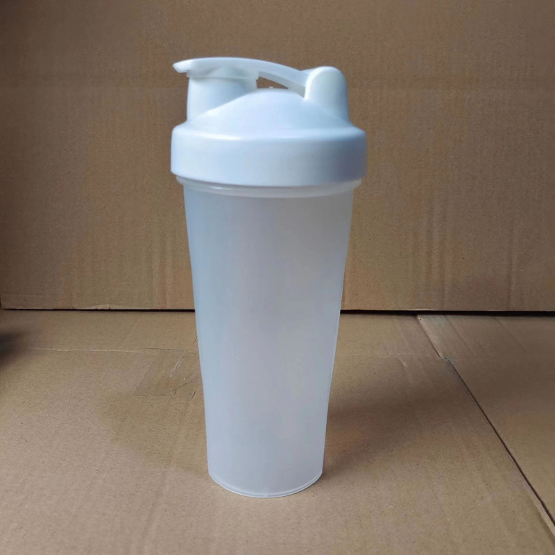 600ml преносима пластмасова шейкър чаша за протеинови шейкове и млечни коктейли, проста чаша за вода с лого