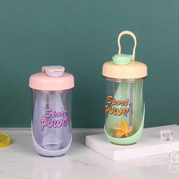 Shaker pentru proteine, 590 ml, corp dublu din policarbonat, portabil, pentru milkshake
