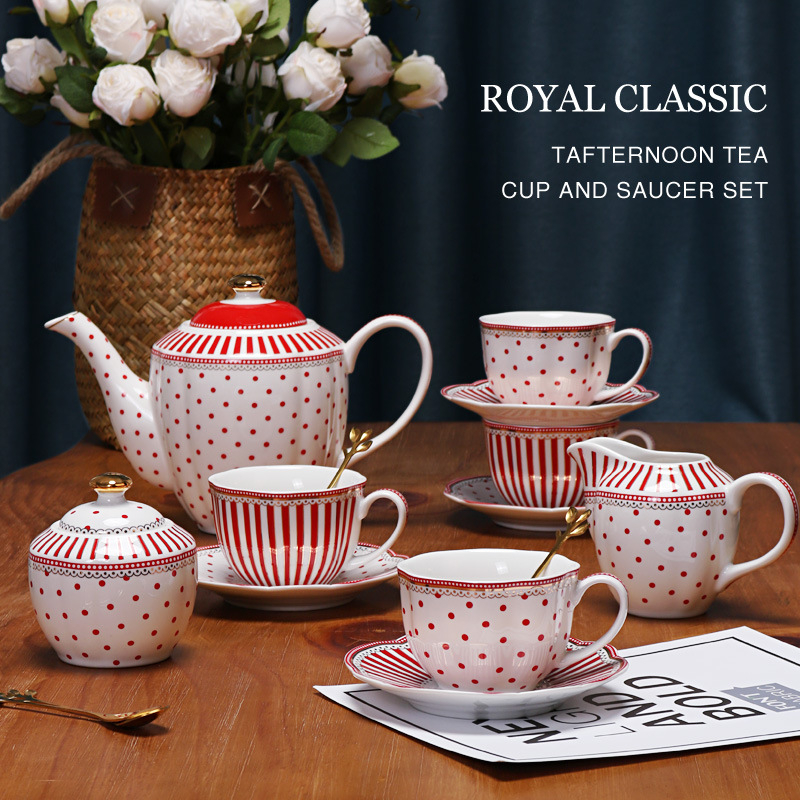Set ceramică de cafea cu ceașcă și farfurie, în stil european, pentru ceaiul de după-amiază în stil francez – cadou pentru casa nouă