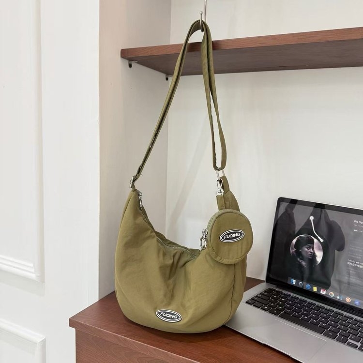 Ženska platnena torba s blok bojama, casual ramena torba u dumpling stilu, džep za ruž, sportska crossbody torba