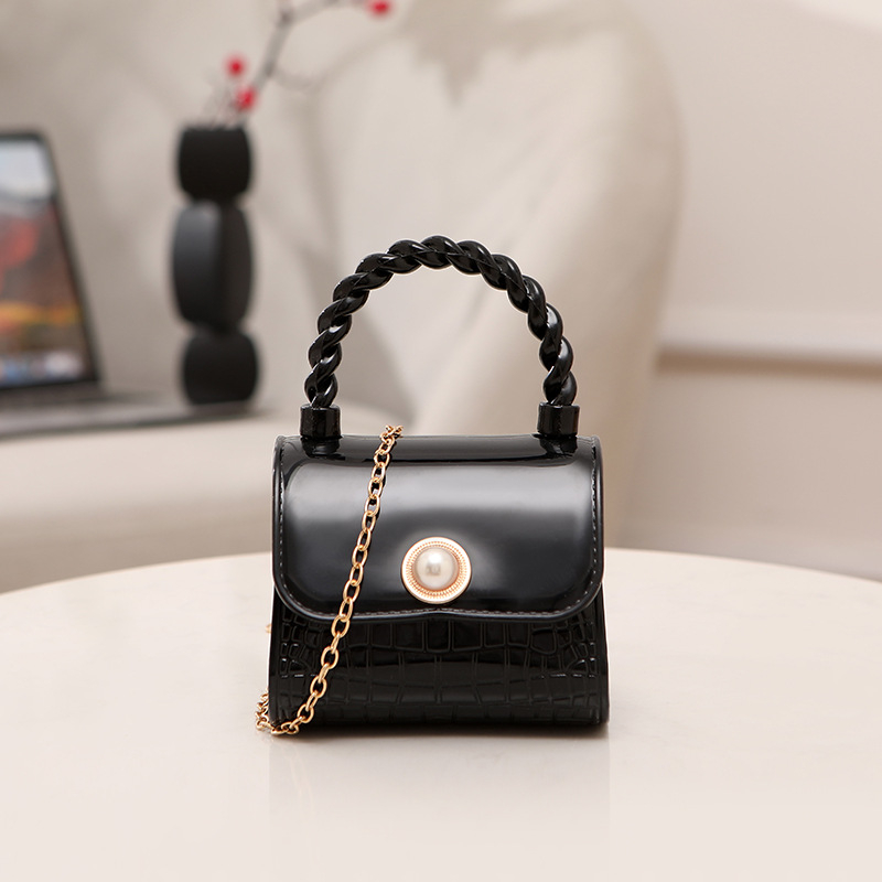 Nova mini jelly torbica s perlama i lancem, za rame ili crossbody, svjež stil, ljeto 2024